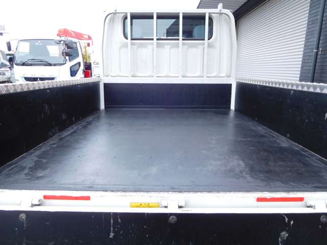 Mitsubishi Fuso Canter 11