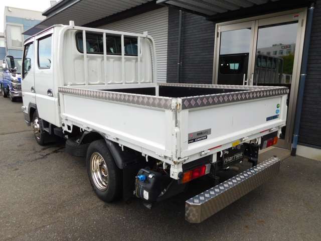 Mitsubishi Fuso Canter 7