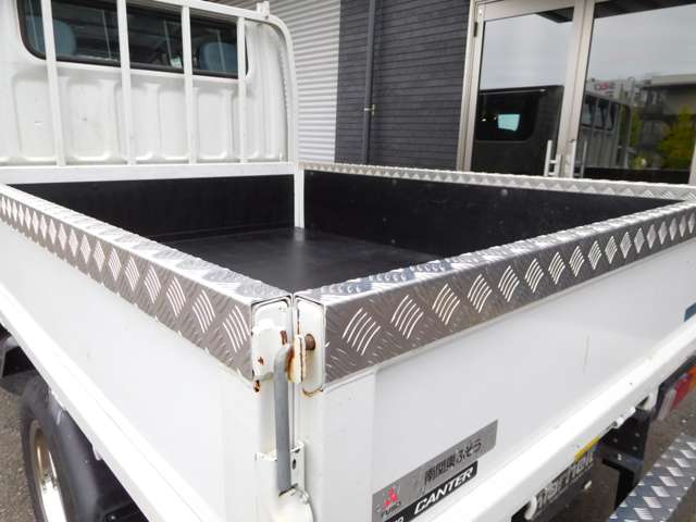 Mitsubishi Fuso Canter 8