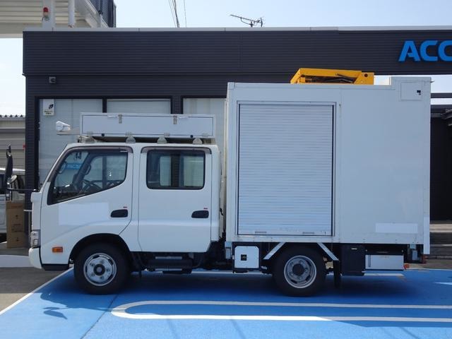 Hino Dutro 6