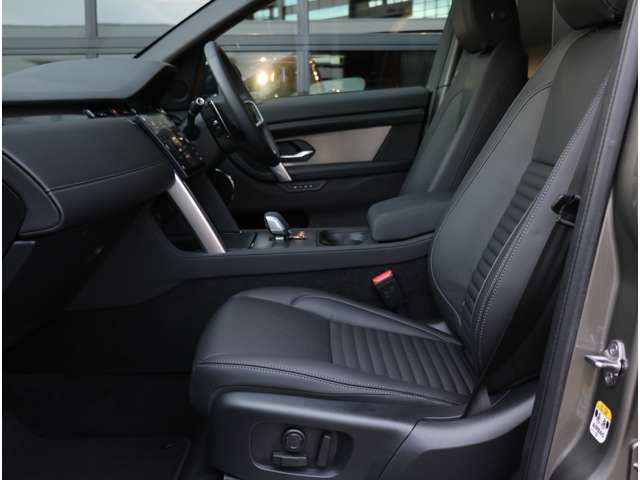 Land Rover Discovery Sport 5