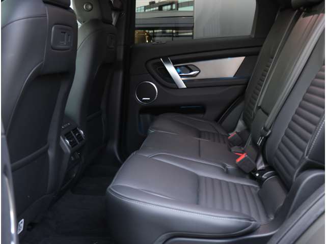 Land Rover Discovery Sport 7