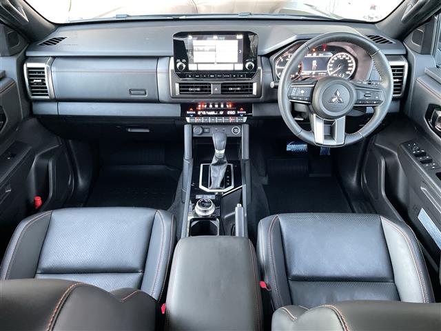 Mitsubishi Triton 5