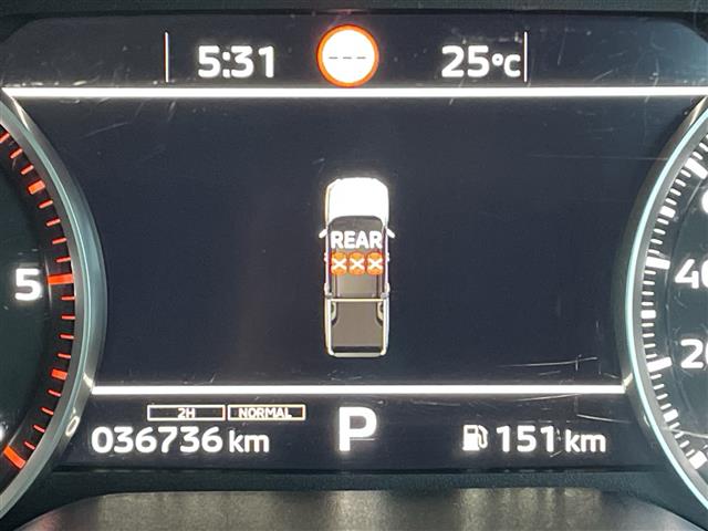 Mitsubishi Triton 8