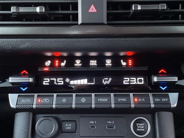 Mitsubishi Triton 11