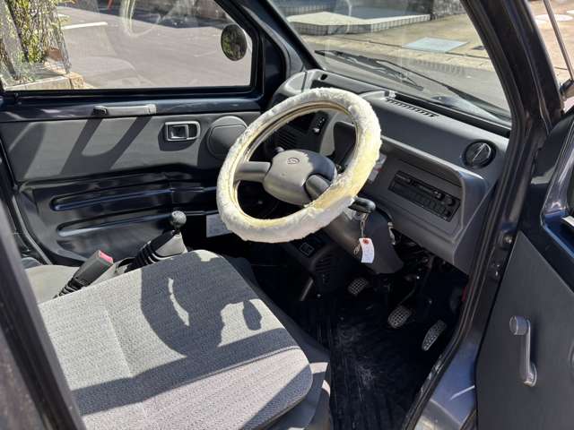 Daihatsu Midget II 5