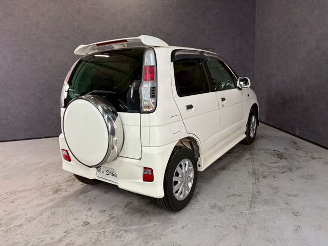 Daihatsu Terios Kid 9