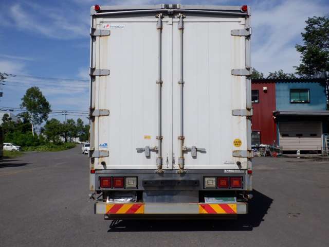 Mitsubishi Fuso Fighter 7