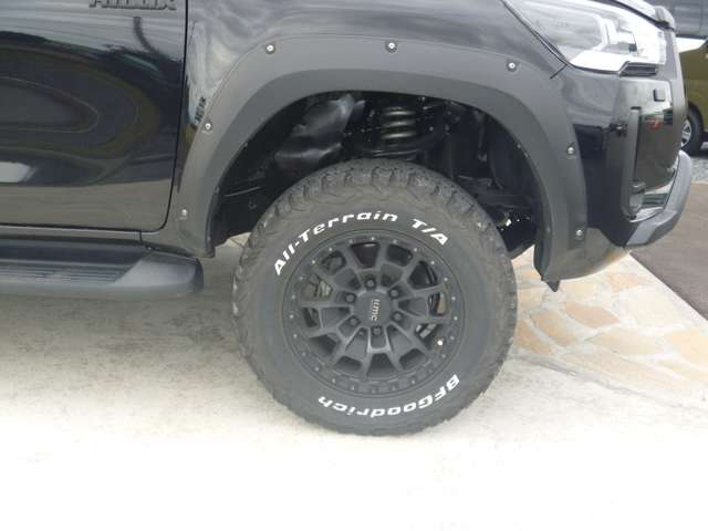 Toyota Hilux 4