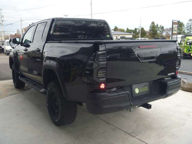 Toyota Hilux 8