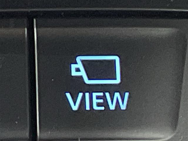Toyota Voxy 10