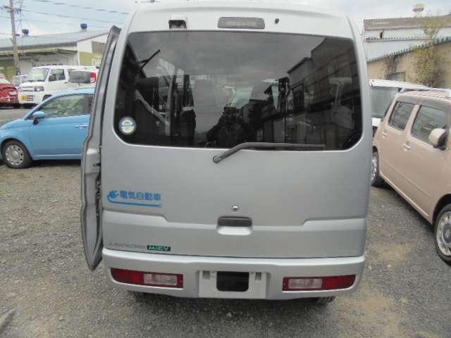 Mitsubishi Minicab MiEV 7