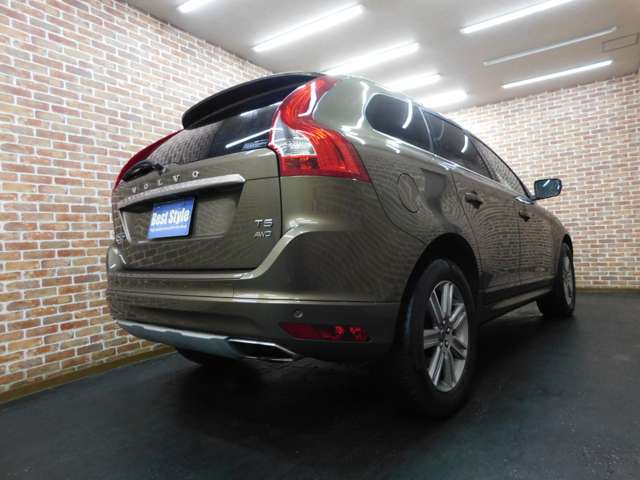 Volvo XC60 4