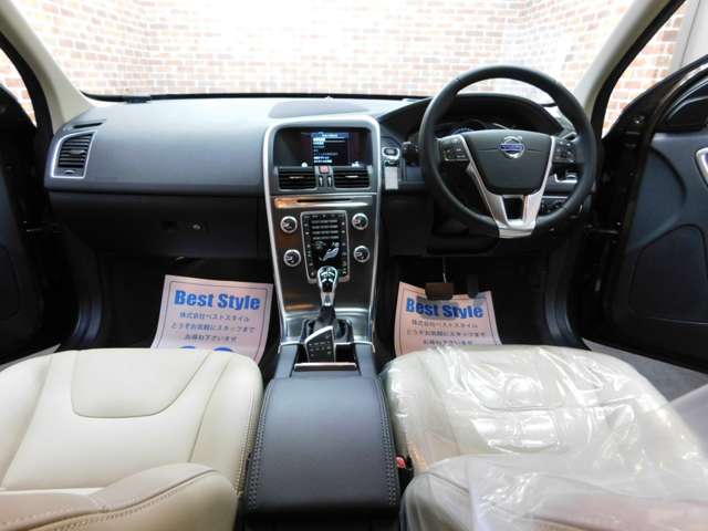 Volvo XC60 5
