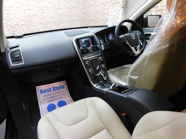Volvo XC60 6
