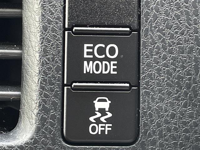 Toyota Esquire 12