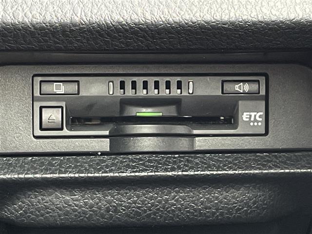 Toyota Esquire 8