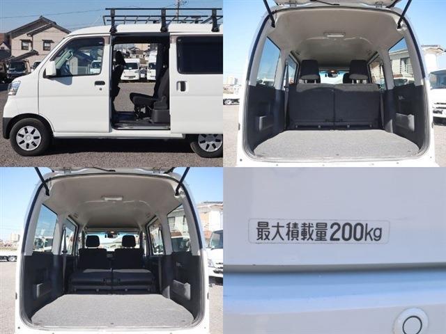 Daihatsu Hijet Cargo 12