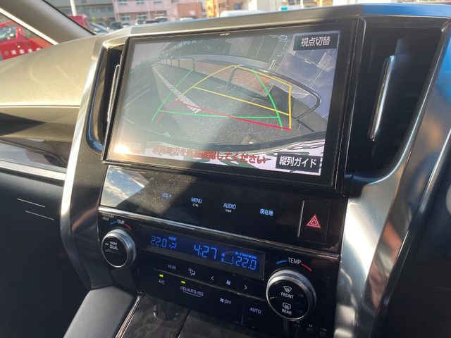 Toyota Alphard 6