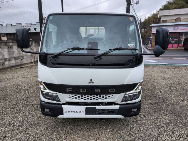 Mitsubishi Fuso Canter 2