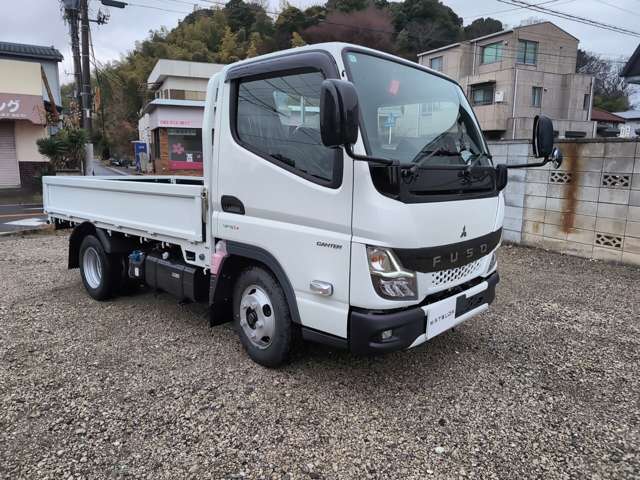 Mitsubishi Fuso Canter 8