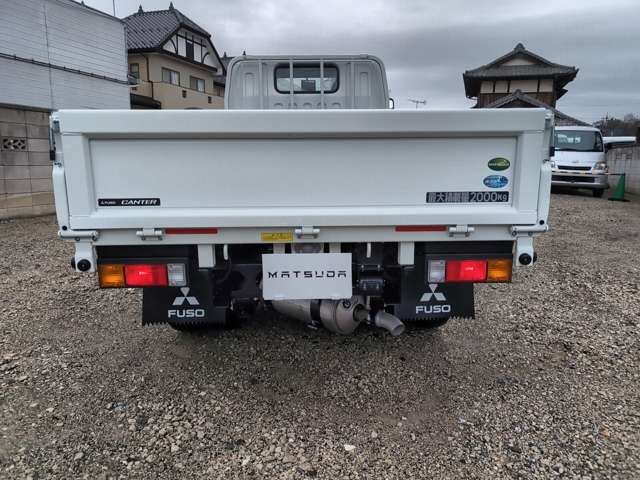 Mitsubishi Fuso Canter 10