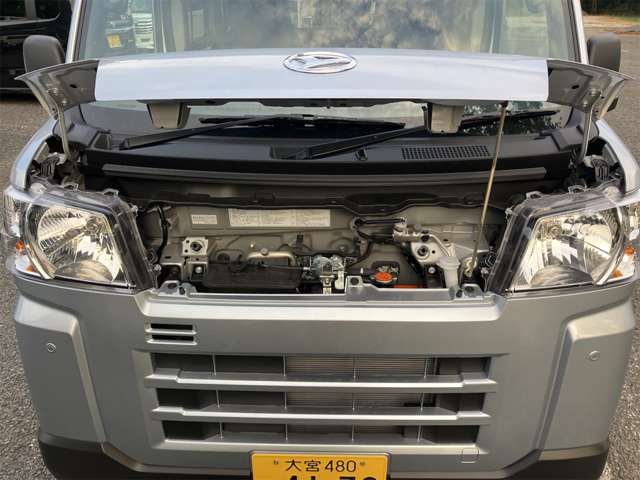 Daihatsu Hijet Cargo 2