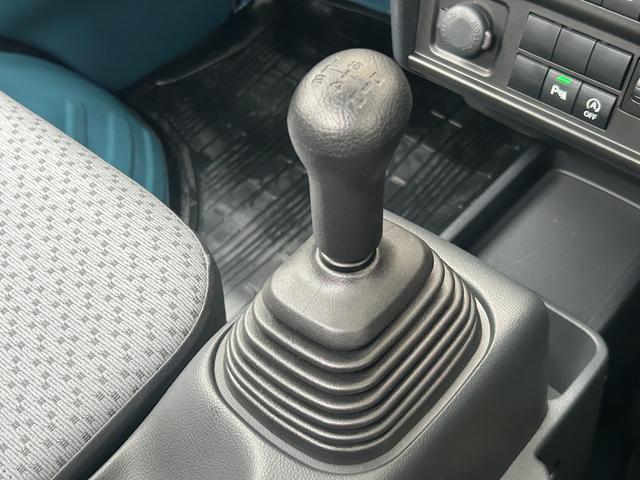 Suzuki Carry 8