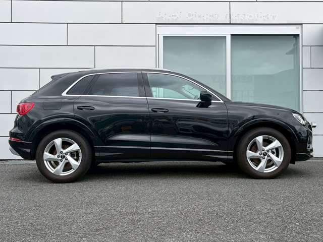 Audi Q3 9