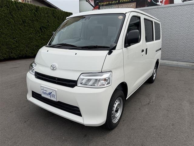 Toyota Town Ace Van 5