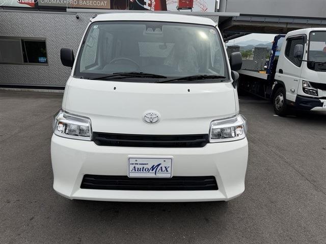 Toyota Town Ace Van 6