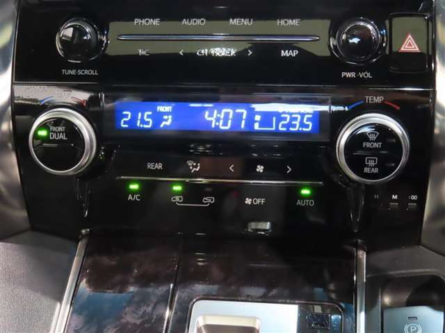 Toyota Alphard 11