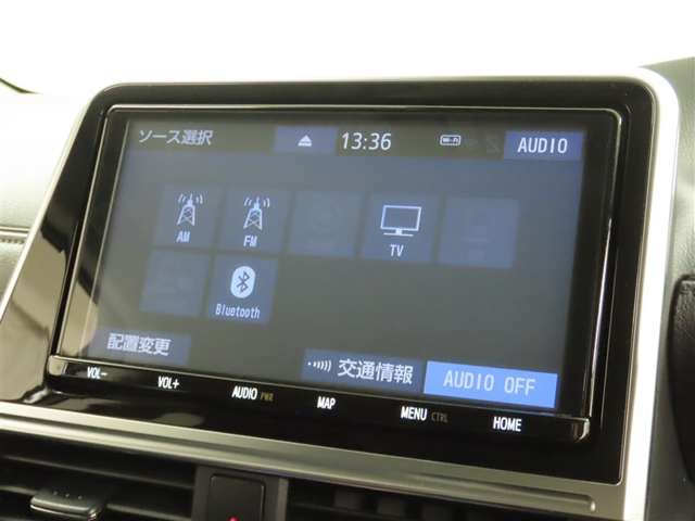 Toyota Sienta 5