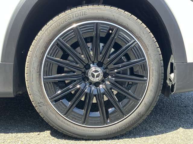 Mercedes-Benz GLB 10