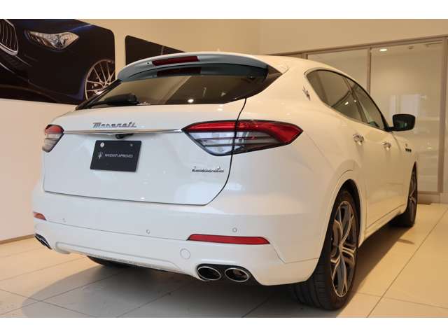 Maserati Levante 4