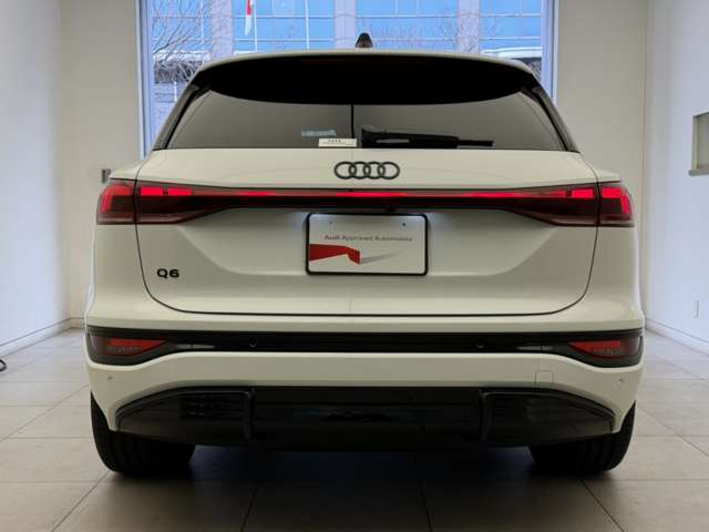 Audi Q6 e-tron 8