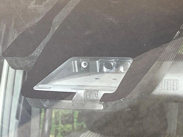 Toyota Noah 6