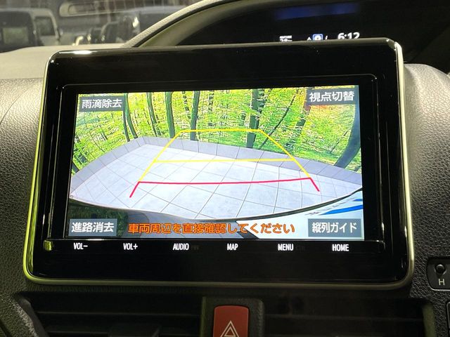 Toyota Voxy 6