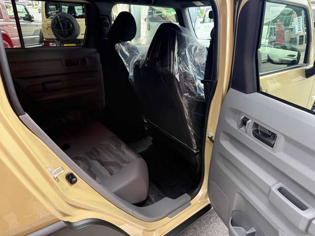Daihatsu Taft 11