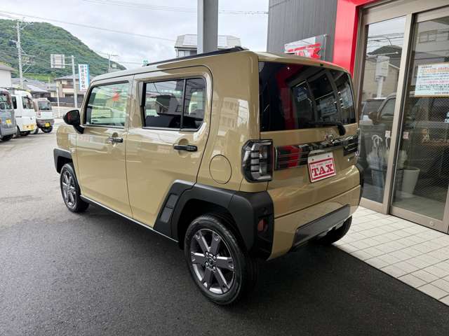 Daihatsu Taft 4