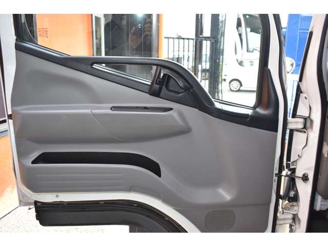 Mitsubishi Fuso Canter 11