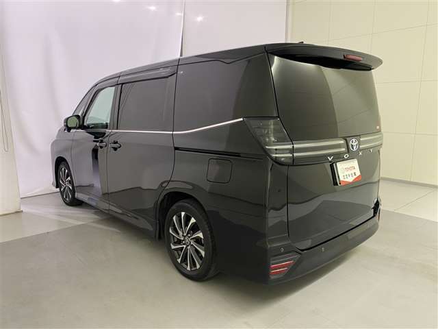 Toyota Voxy 5