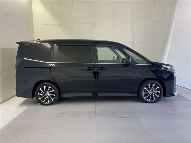 Toyota Voxy 7
