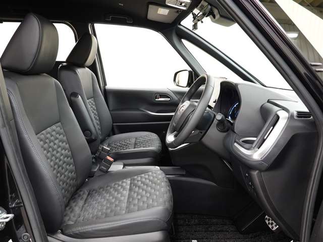 Toyota Voxy 7