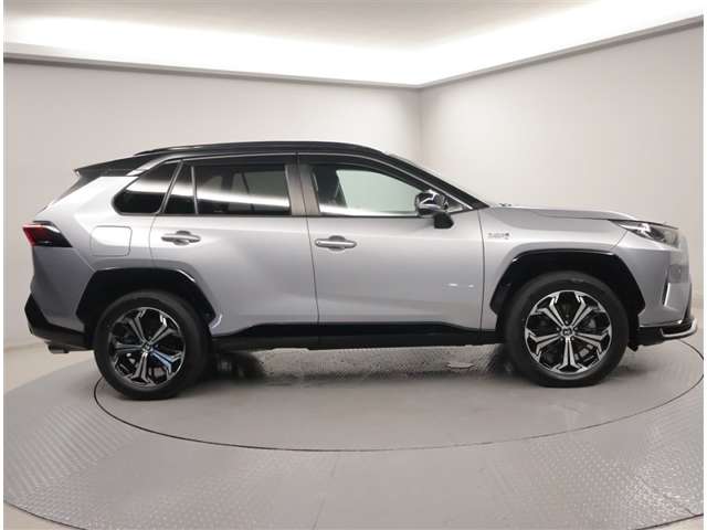 Toyota RAV4 PHV 2