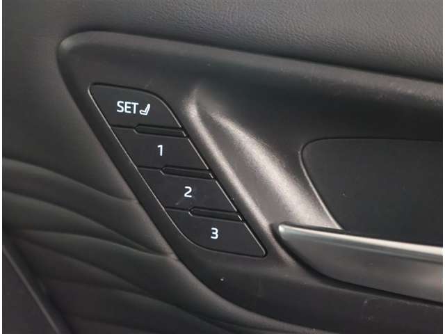 Toyota Alphard 12