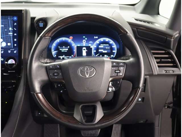 Toyota Alphard 6