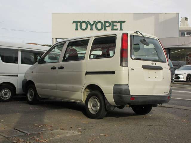 Toyota Town Ace Van 4