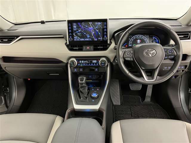 Toyota RAV4 6