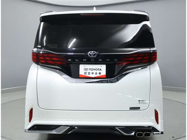 Toyota Alphard 2